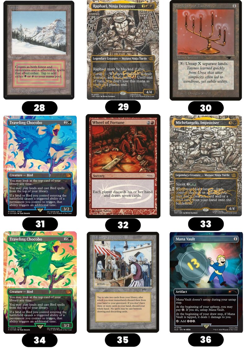 K&ouml;nnte beinhalten: Eine Sammlung von neun rechteckigen Sammelkarten, die in einem drei-mal-drei-Raster angeordnet sind, jede mit einzigartigen Illustrationen, Texten und spielbezogenen Symbolen, einschlie&szlig;lich Charakteren wie Raphael, Michelangelo und verschiedenen Fantasy-Motiven.
