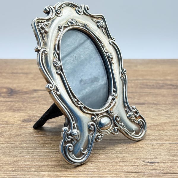 Vintage Silver Plated Mini Victorian Style Oval Picture Frame |  2x3 Photo Size