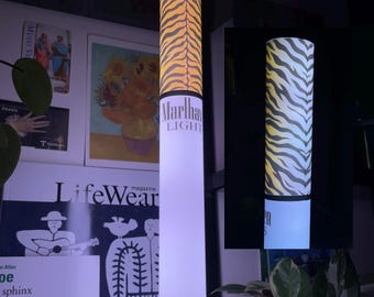 Lámpara LED con forma de cigarrillo y diseño de tigre de Marlhaven Lights, 43 cm - Decoración para dormitorio, pub o estudio de tatuajes.