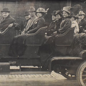 vintage   ca 1914   automobile  photograph  of  old family in car   salt lake city ca 1914