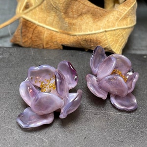 Lampwork Violet Flowers, set of 2 Violet Open Petals Flowers, Glass Flower Beads for Jewelry Making, Made to Order