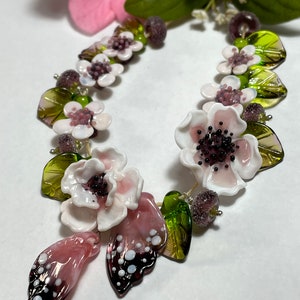 Lampwork Glass White-pink Flower Beads for Jewelry Making, DIY