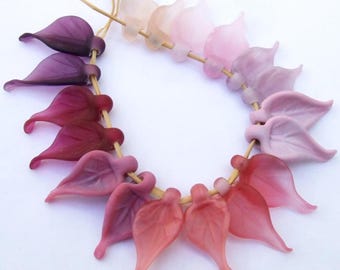 Hojas de vidrio grabado al horno, cuentas para joyería de color rosa sedoso mate
