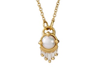 Pearl and Diamond Necklace in Solid Gold