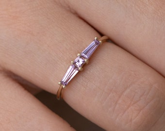 Lilac Sapphire Ring - Dainty Gold Ring