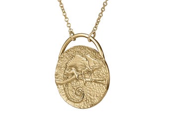 Chameleon Coin Pendant Necklace in 14K Gold