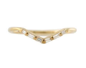 Chevron Wedding Ring with Baguette Diamonds - V Baguette Ring