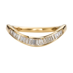 Gebogener Baguette Diamant Ehering