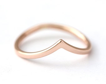 Curved Wedding Band, Rose Gold Band, Delicate Gold Band, Chevron Wedding Ring, Stackable Wedding Ring, Wedding Bands Women, V Shaped Band