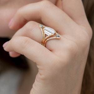 Symmetry Engagement ring with Five Baguette Cut Diamonds image 7