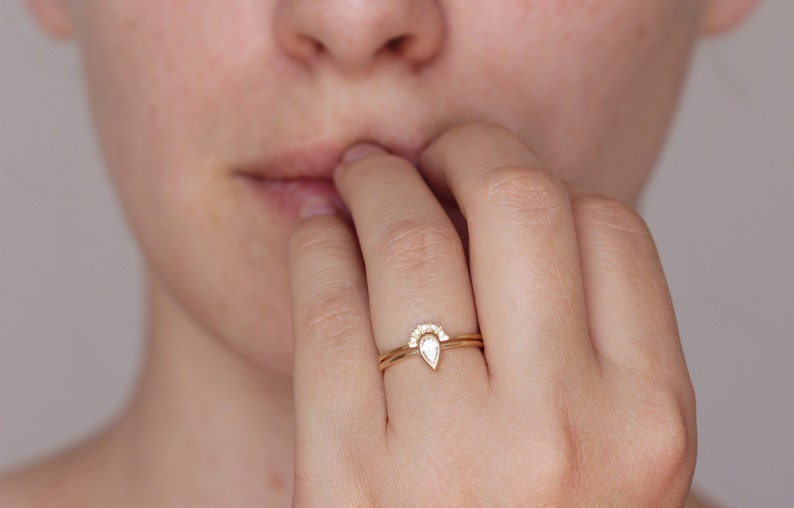 Pear Diamond Engagement Ring Bridal Wedding Ring Set image 3