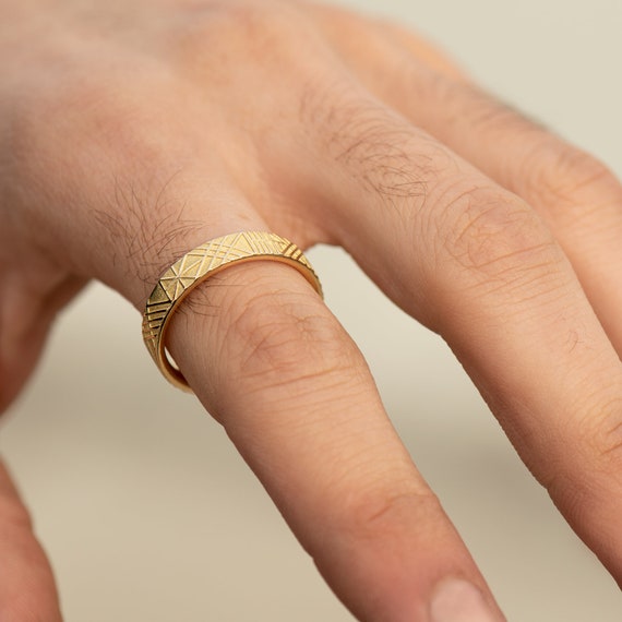 Unique Geometric Wedding Ring