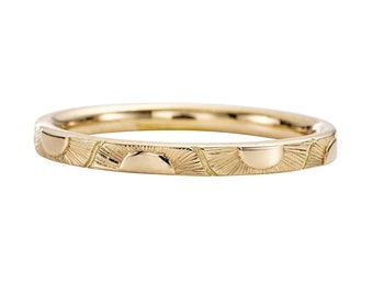 Big Sun and Little Sun - Hand Engraved Wedding Band Set - Etsy
