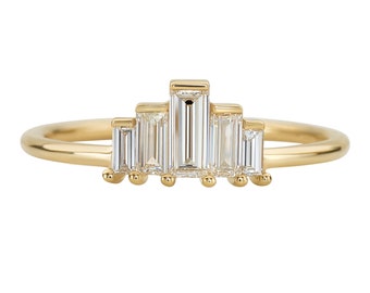 Art Deco Baguette Diamant Verlobungsring: 18k Gold Fünf-Steine-Band