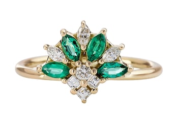 Smaragd en diamanten cluster verlovingsring