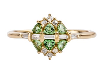 Bague de fiançailles en grappe de diamants et grenat menthe