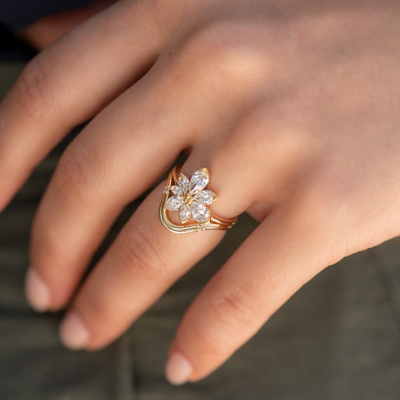 Color Blossom Mini Star Ring, Pink Gold, Pink Mother-Of-Pearl And Diamond -  Jewelry - Categories