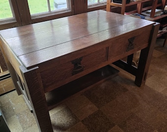 Prachtig eiken bureau in missiestijl