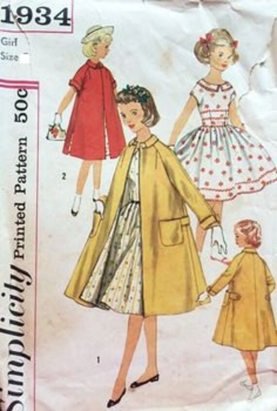1950 s Simplicity 1934 Girls Pretty One piece Dress and A line