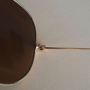 Vintage B&L Ray-Ban Outdoorsman solglasögon – guldfärgade bågar, B-15 linser, 58-14, hängetikett, fodral, tillverkade i USA bild 8