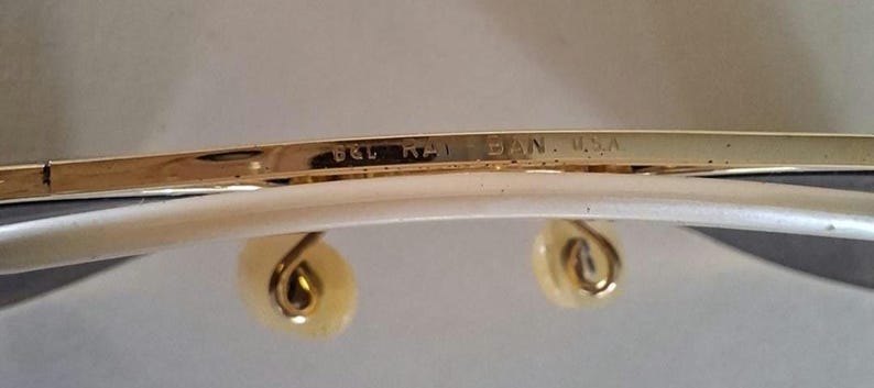 Vintage B&L Ray-Ban Outdoorsman solglasögon – guldfärgade bågar, B-15 linser, 58-14, hängetikett, fodral, tillverkade i USA bild 6