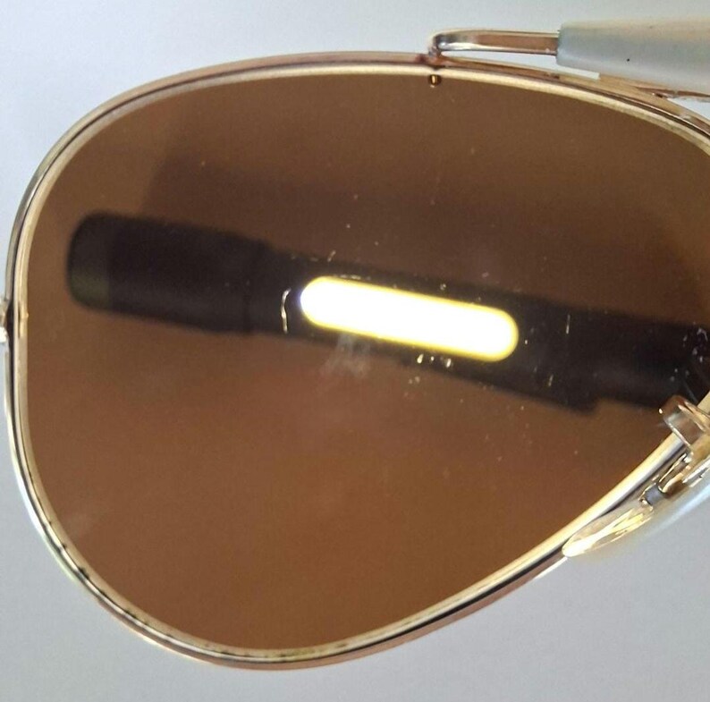 Vintage B&L Ray-Ban Outdoorsman solglasögon – guldfärgade bågar, B-15 linser, 58-14, hängetikett, fodral, tillverkade i USA bild 9