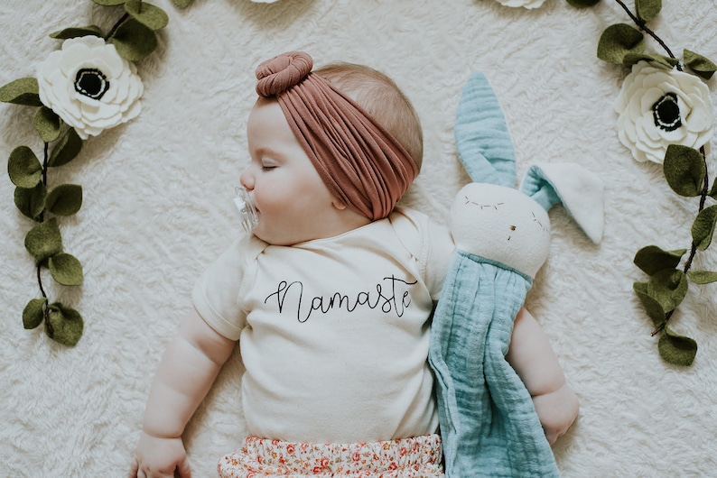 Hello Tee Namaste shirt for Babies. Baby Gifts Namaste Bodysuits Bonjour Shirt Newborn Outfit Hello Bodysuit