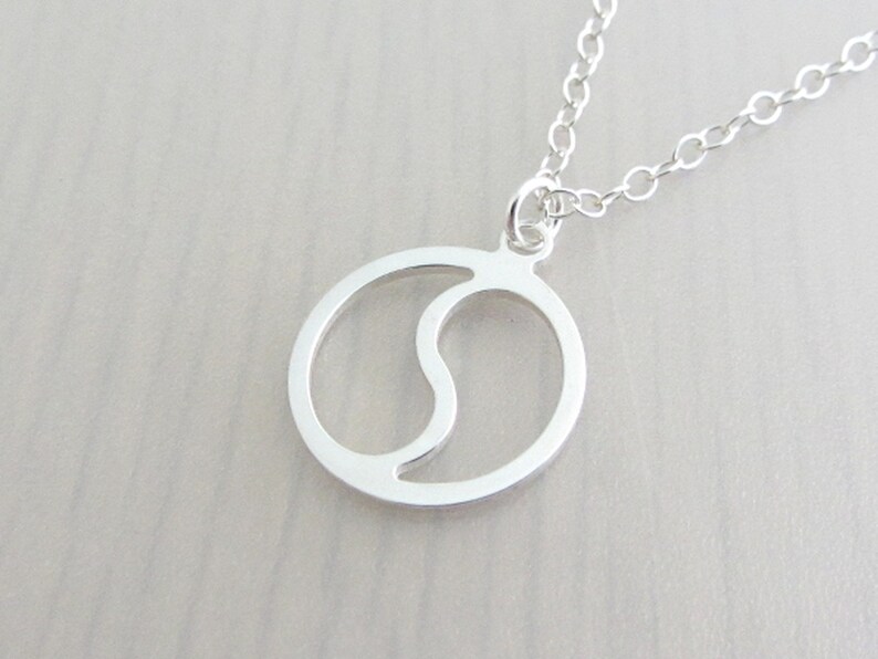YIN YANG CHARM KEYRING BAG CHARM SILVER PLATED GIFT BAG UK SELLER