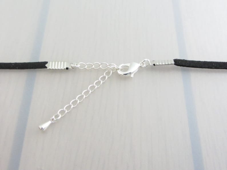 Collier ras de cou uni en imitation daim noir, tour de cou réglable, bijoux minimalistes, collier délicat, tour de cou simple, cadeau pour des amis, pour elle image 3