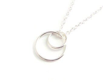 Sterling Silver Linked Circle Pendant, Double Ring Necklace, Infinity Circle Necklace, Mother Daughter Necklace, Best Friend Gift