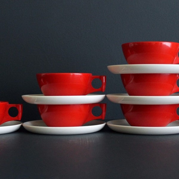 Vintage Spaulding Ware Melmac Red Coffee Cups and White Saucers set of 6