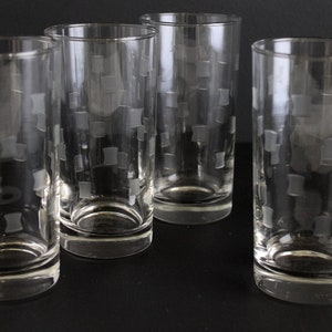 Vintage Libby Windsor Etched Glassware set of 4 Mid Century Highball Tumbler Barware Atomic MCM Cocktail Glasses image 4