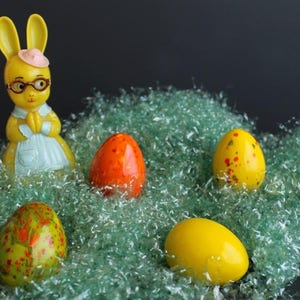 Vintage Ceramic Easter Egg Set of 4 Retro Multi Colored Speckled