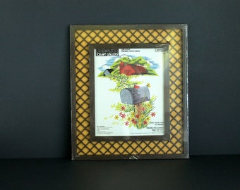 Vintage Paragon Craft Gallery  Creative Crewel Stitchery Kit 8064 Country Scene NOS With Frame 1981