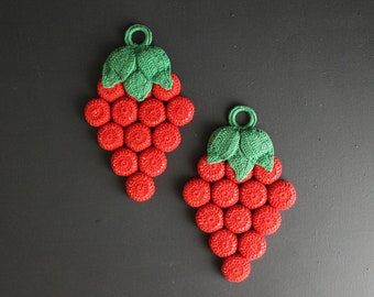 Vintage Hot Pad Crocheted Red Grape Bottle Top Trivet Set of Two Kitschy Mid Century Kitchen Decor