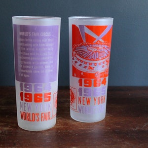 Vintage 1964 1965 New York Worlds Fair Collectible Circus Glass Mid Century Tall Tumbler Frosted Anchor Hocking Single Glass