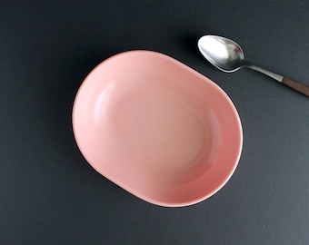 Vintage Pink Melmac Serving Bowl By Harmony House 144 Oval Mid Century Dinnerware