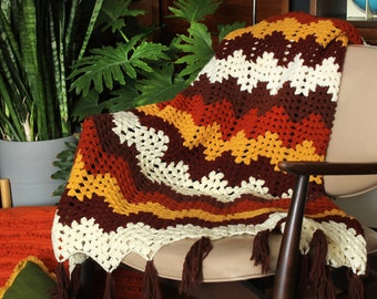 VINTAGE Afghan Crochet Retro Cream Brown Rust Gold Yarn Heavier Weight Zig Zag Design Throw Blanket