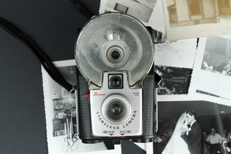 Vintage Kodak Brownie Starflash Retro Mid Century Black Camera image 2