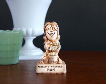 Vintage World's Greatest Mom Statuette Paula W-135 1970 Kitsch Wallace Berrie Style Sillisculpts Figurine