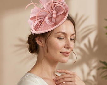 Jasnoróżowy kapelusz-fascynator dla kobiet, kapelusz Kentucky Derby, kapelusz dla gości weselnych, kapelusz na przyjęcie herbaciane, Royal Ascot Race Day