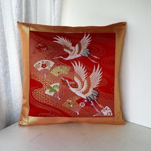Crane pillow cover, Christmas pillow cover sofa bedding throw pillow, cotton bird cover, tsuru animal pillow, Japanese silk pillow cushion