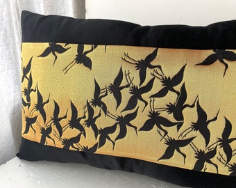 Japanese crane brocade pillow case, golden and black obi throw pillow, Japanese tsuru golden cushion case, Asian flying birds pillow