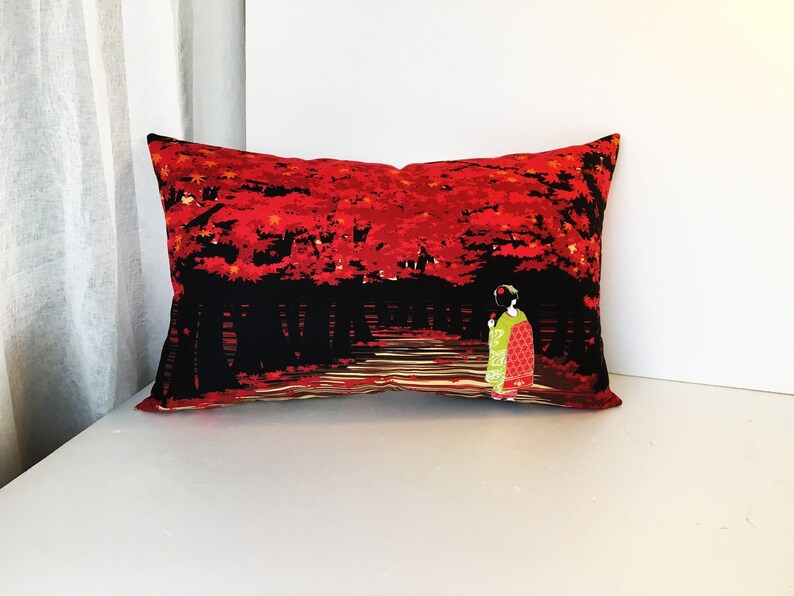 Kyoto geisha momiji pillow case