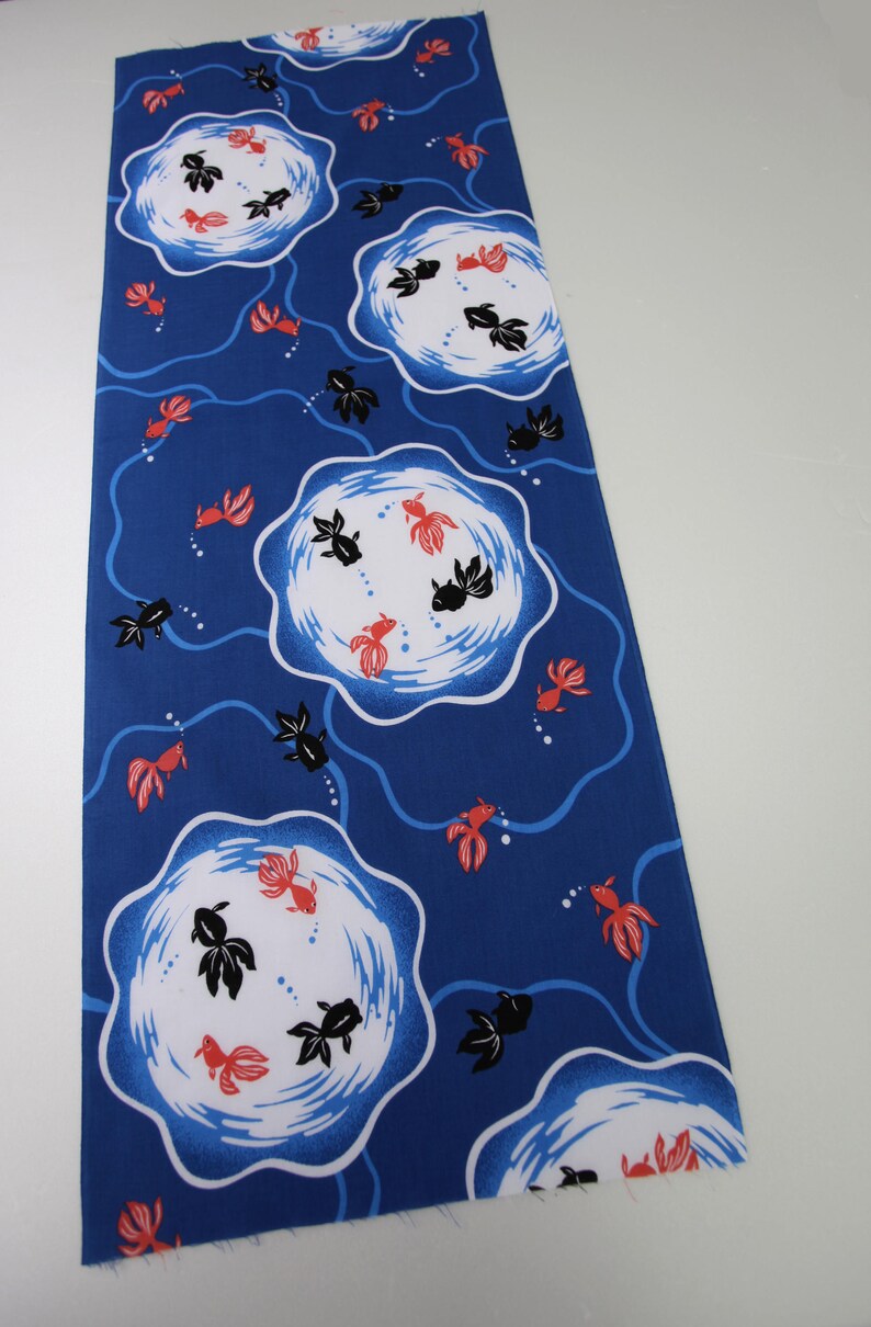 Tela tenugui de pez dorado japonés, tela kingyo kawaii, algodón tenugui rojo y negro de pez dorado japonés, tissu japonais, tela de panel noren imagen 2