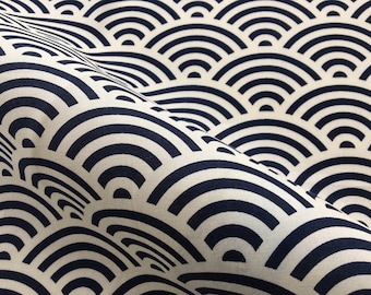Japanese waves navy blue and white cotton fabric, blue waves quilt fabric, tissue japonais, geometric blue fabric