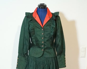 Costumes à deux pièces en soie, robe de soie verte et rouge, robe avec du fusain