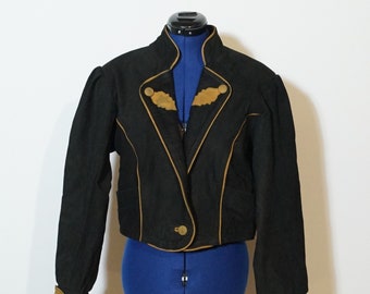 Lederjacke mit Schulterpolstern und weiten Ärmeln, schwarze Trachtenjacke zum Dirndl, 80er Jacke