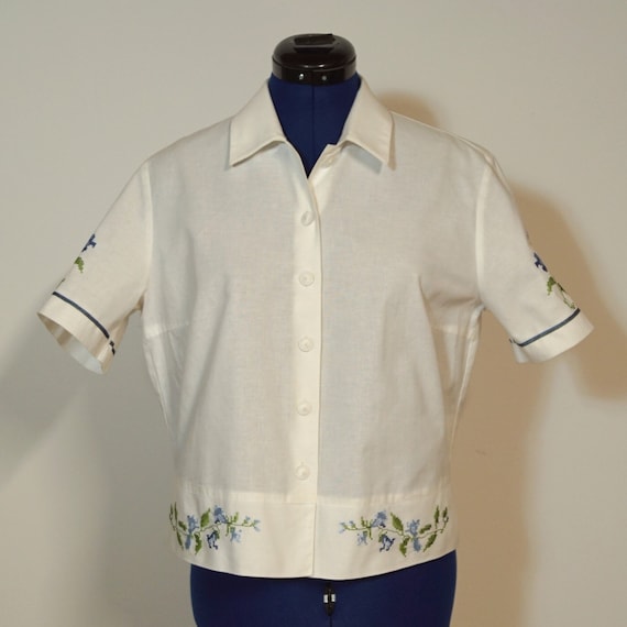 Crinkled White Gauze Cross Stitch Embroidery Ruffled Hem Boho Blouse Tunic Top