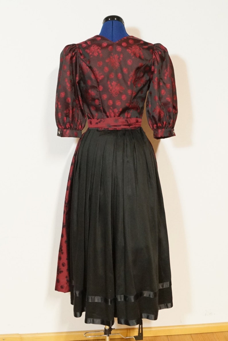 Dirndl with apron, dark red jacquard dirndl dress with puff sleeves image 3